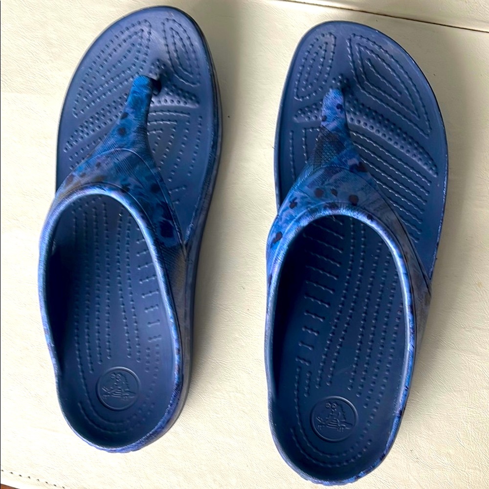 Blue Patterned  Croc Flip Flops - Picture 4 of 6